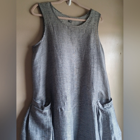 DRESS TO KILL DRESS - Picture 3 of 7